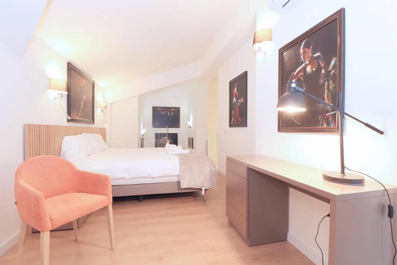 Del Parque Flats Exclusive Apartment Malaga Bagian luar foto
