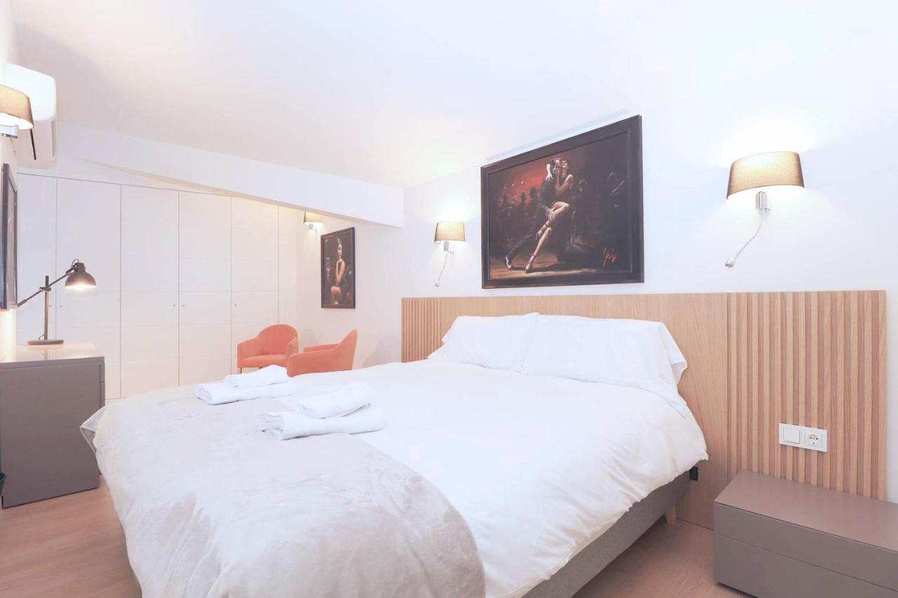 Del Parque Flats Exclusive Apartment Malaga Bagian luar foto