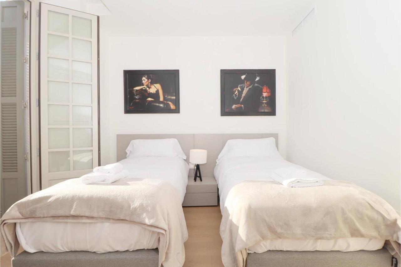 Del Parque Flats Exclusive Apartment Malaga Bagian luar foto