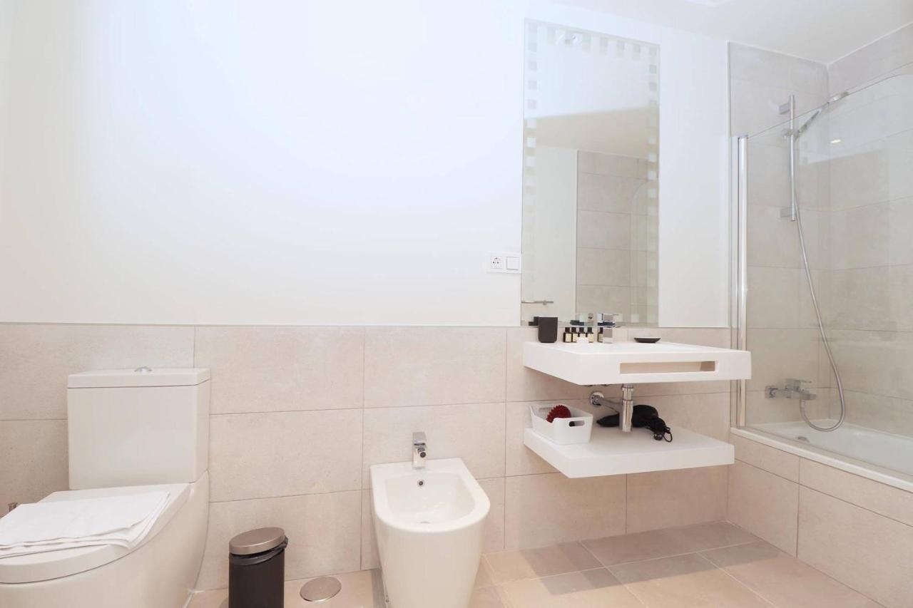 Del Parque Flats Exclusive Apartment Malaga Bagian luar foto